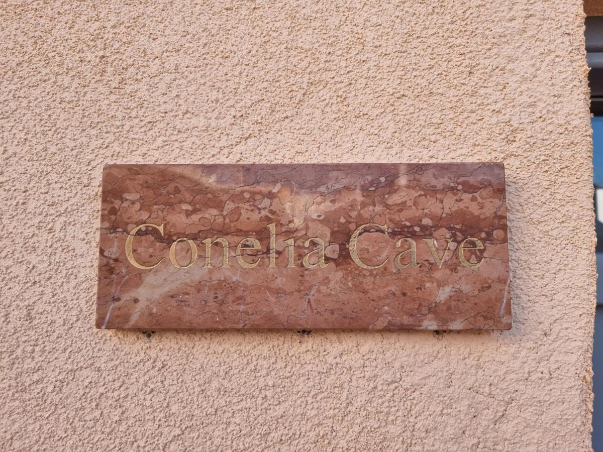M Residence Santorini Conelia Cave Fira  Eksteriør bilde
